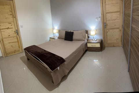 Ewa Apt - 3-Bed near Sliema - St Julians Seafront Apartment in Sliema