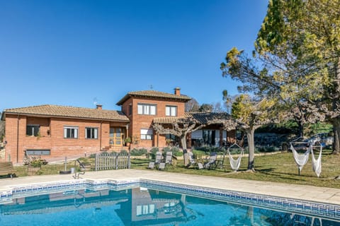 Property building, Garden view, Pool view