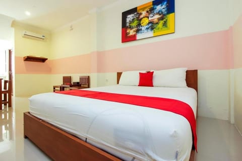 Bed, Photo of the whole room, Bedroom, air conditioner