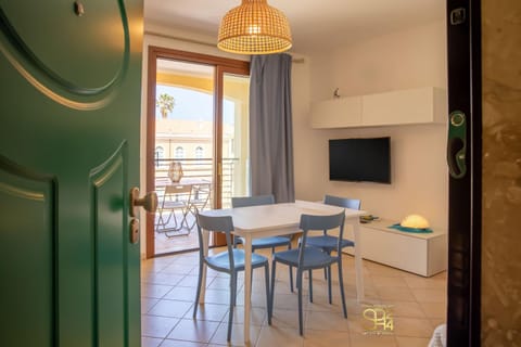 TV and multimedia, Dining area