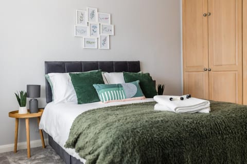 Lovely House in Welwyn with Garden and Off road parking House in Welwyn Garden City