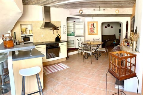Coquette maison de village pour 4 pers Apartment in French Riviera