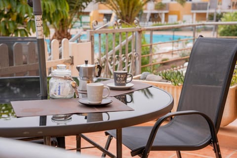 Balcony/Terrace, Pool view, Breakfast