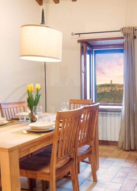 La Finestra su Civita House in Umbria