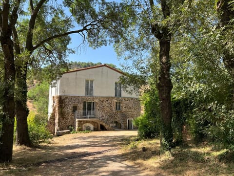 Property building, Natural landscape, Garden, Garden view