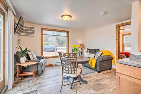 Waterfront Castle Rock Lake Cabin with Deck and Grill Cabin in Castle Rock Lake