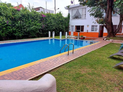 Garden, Swimming pool