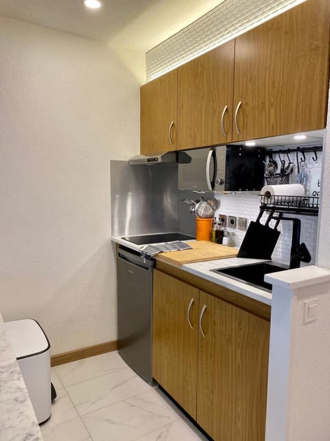 Coffee/tea facilities, Kitchen or kitchenette, minibar, pet friendly, stove