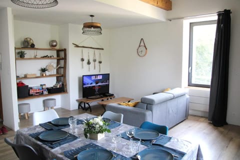 Children play ground, Game Room, TV and multimedia, Living room, Dining area