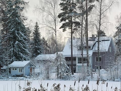Property building, Winter