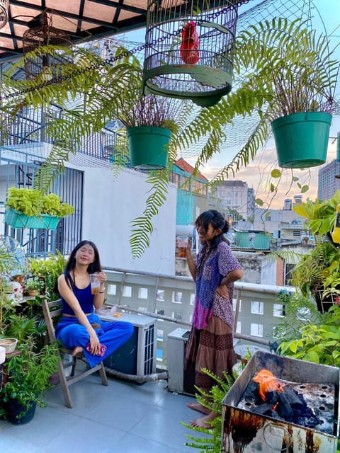 Patio, Day, People, Garden, View (from property/room), Balcony/Terrace, Balcony/Terrace, Seating area, Garden view, Street view, group of guests, pet friendly, acessibility