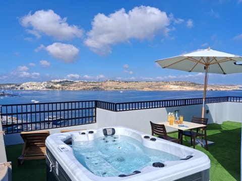 Hot Tub, Balcony/Terrace, Sea view