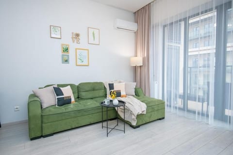 Living room, Seating area, air conditioner