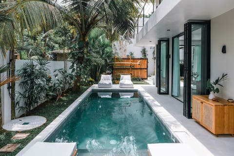 Garden, Swimming pool, sunbed