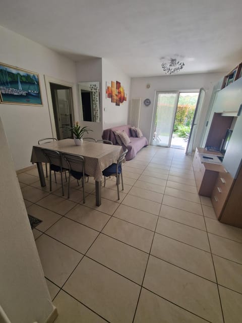 Garden & Pool Perugini Apartment in Nago–Torbole