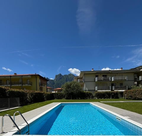 Garden & Pool Perugini Apartment in Nago–Torbole