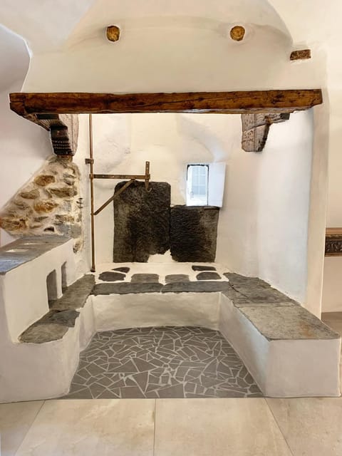 Living room, flat iron