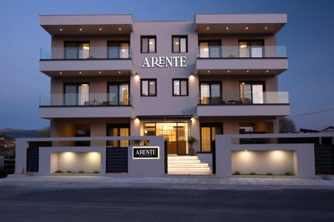 Property building, Facade/entrance, Night