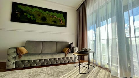 TV and multimedia, Living room, Seating area, City view