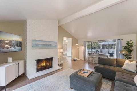 3880 Casa Azul home House in Pacific Grove