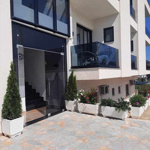 HOTEL RENATO Hotel in Ksamil