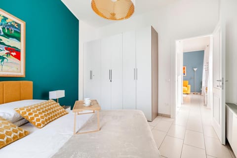 Bed, Photo of the whole room, Bedroom, wardrobe