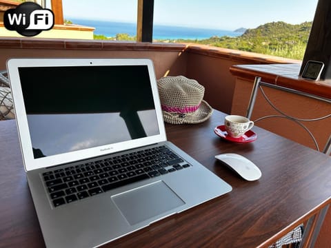 View (from property/room), Seating area, Sea view, Sea view, internet