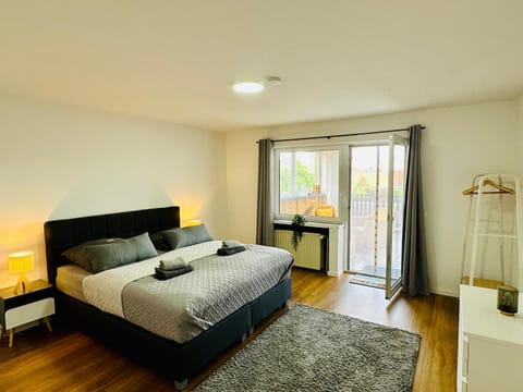 Bed, Night, View (from property/room), Balcony/Terrace, Bedroom, wardrobe
