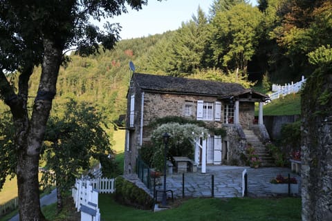 Property building, Natural landscape, Garden, Garden view