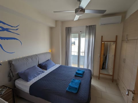 Bed, Bedroom, fireplace, towels