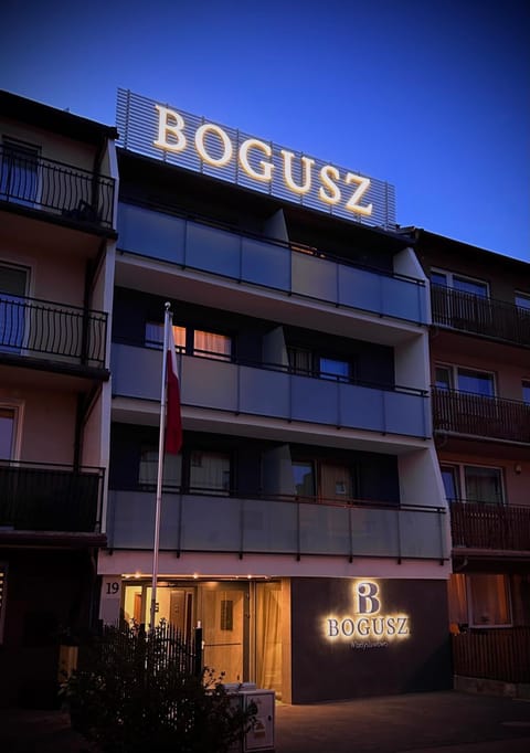 Property building, Property logo or sign, Street view