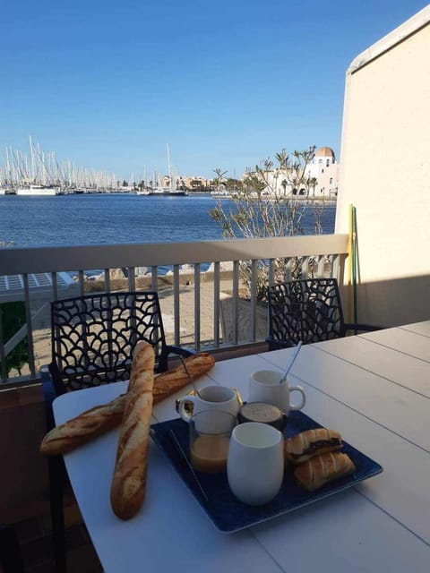 Patio, Dining area, Sea view