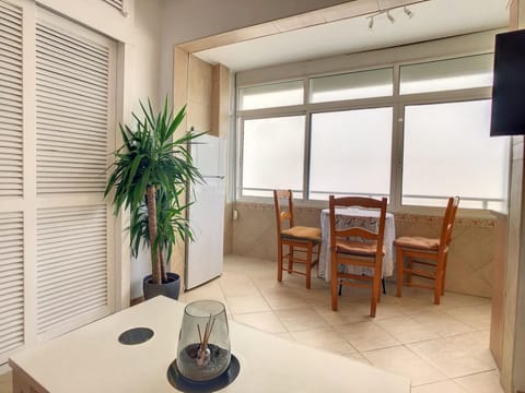 Seating area, Dinner