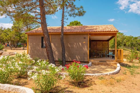 Camping California Campground/ 
RV Resort in Zonza