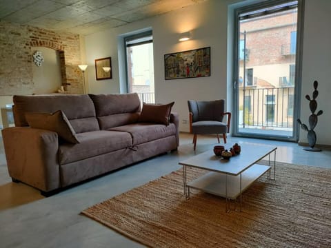 Recinto Nobili 2 - private parking vista cortile Apartment in Asti