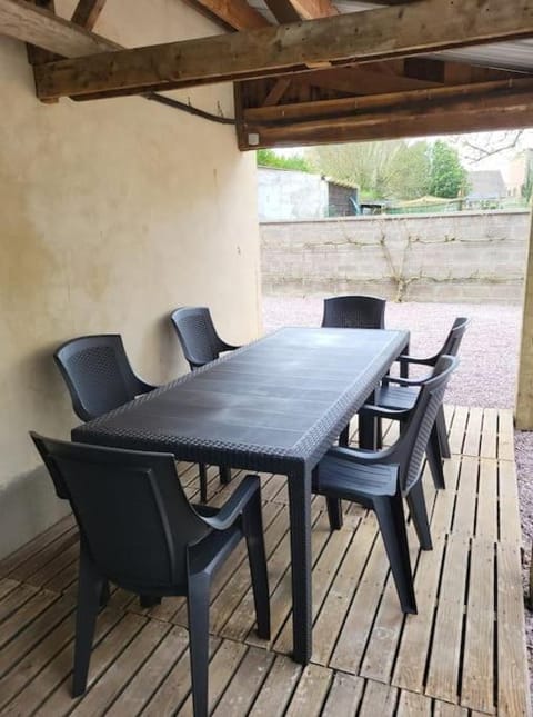 Le gîte du Bonheur House in Normandy