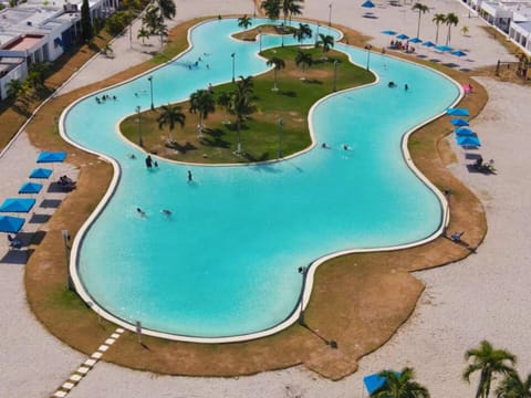 Swimming pool