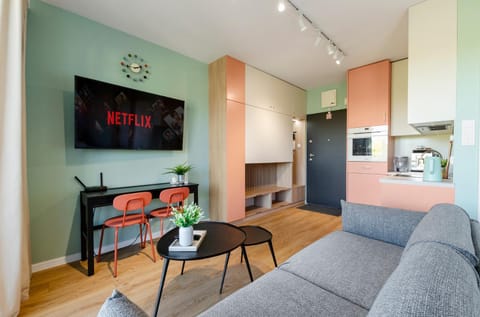 TV and multimedia, Living room, Seating area, Area and facilities