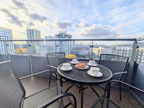 Balcony/Terrace, Balcony/Terrace