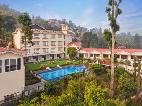 Property building, Swimming pool