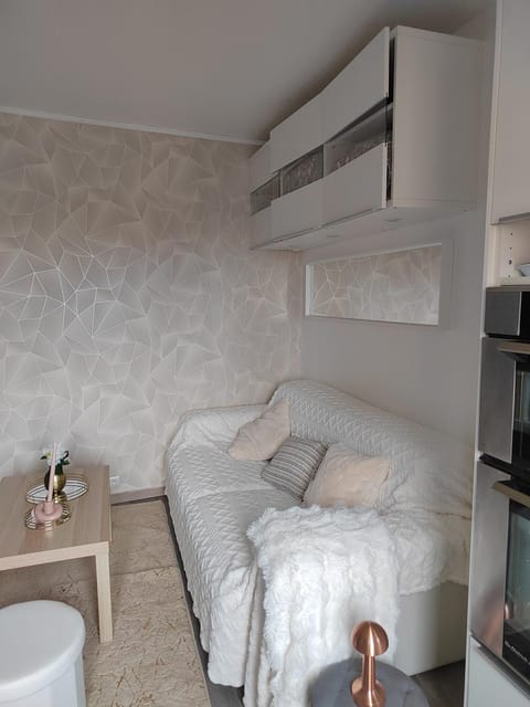 Studio proche la Défense, Cosy confort Apartment in Île-de-France