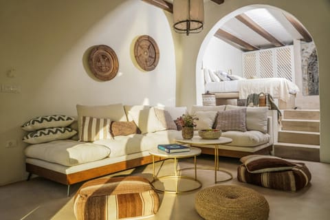 Bed, Living room, Seating area, Bedroom