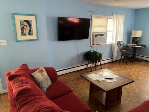 Beach Front on the Bay in our Rustic, Pet Friendly Cottage home House in Norfolk