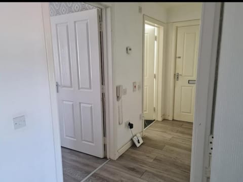 City, Celtic park & Emirates Stadium Apartment, for families or age over 23 Apartment in Glasgow