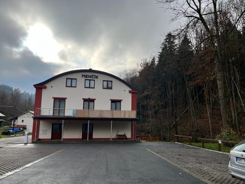 Property building, Neighbourhood, Natural landscape, Parking