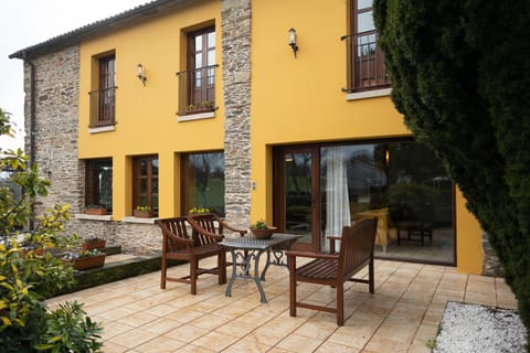 Property building, Garden view