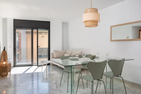 Balcony/Terrace, Living room, Seating area, Dining area