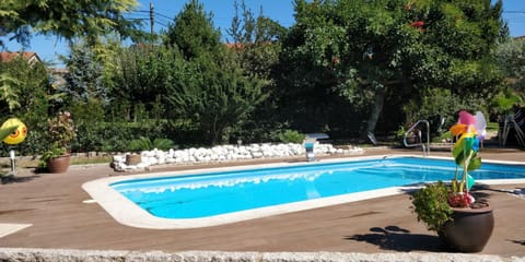 Swimming pool, Swimming pool