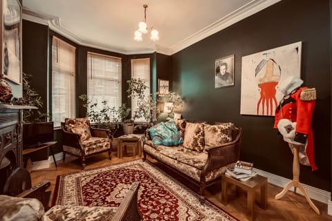 Communal lounge/ TV room, TV and multimedia, Living room, Seating area, Breakfast