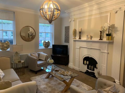 Strother's Townhouse Apartment in Berwick -upon Tweed Bridge